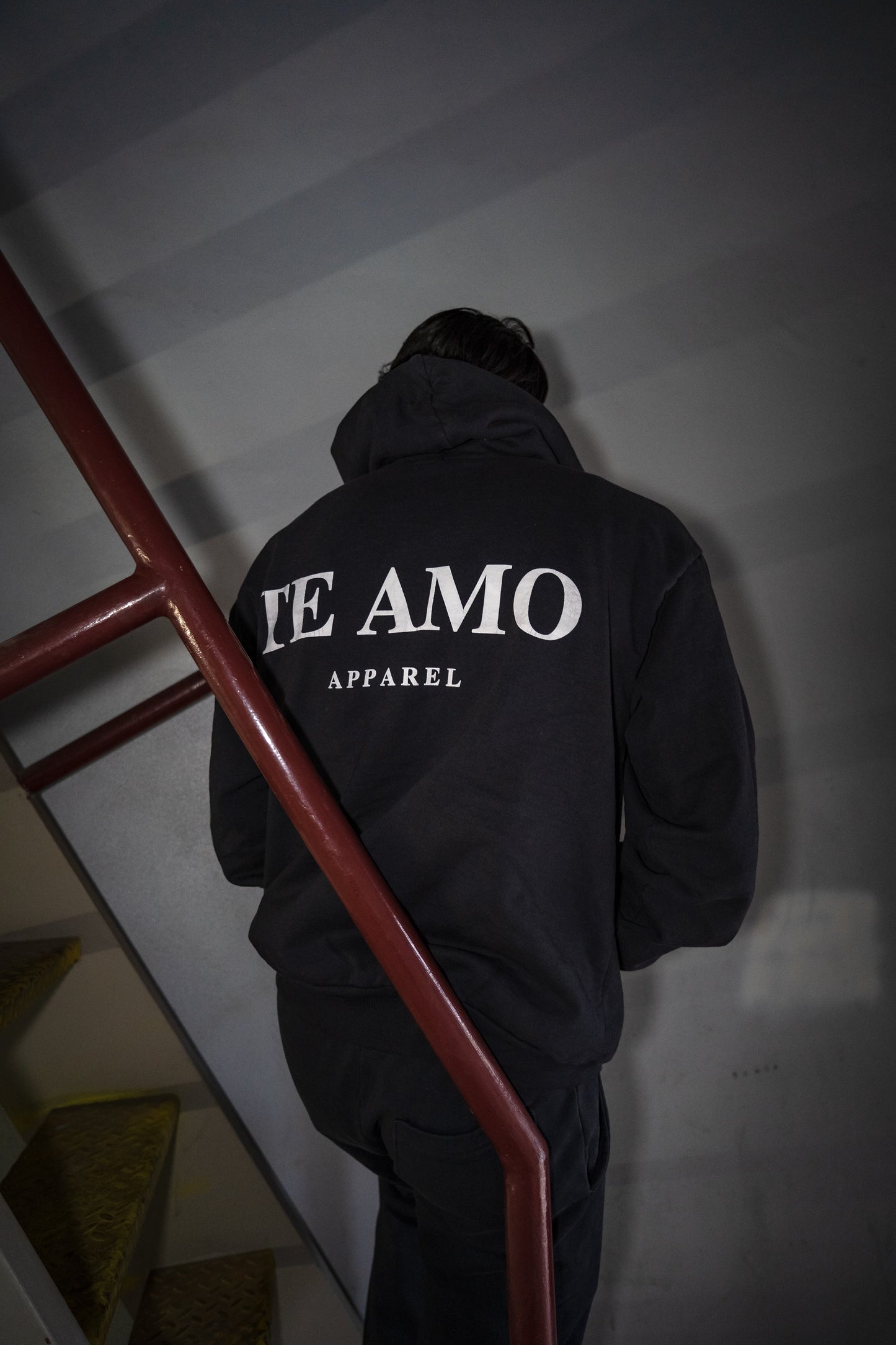 TE AMO HOODIE (Black)